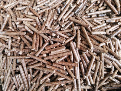 秸稈顆粒機(jī) 打通生物質(zhì)能源轉(zhuǎn)化之路，點(diǎn)亮綠色經(jīng)濟(jì)新引擎